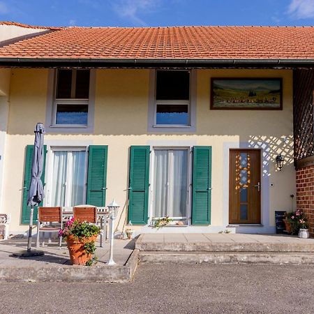 Villa La Belle Ferme Cottens  Esterno foto